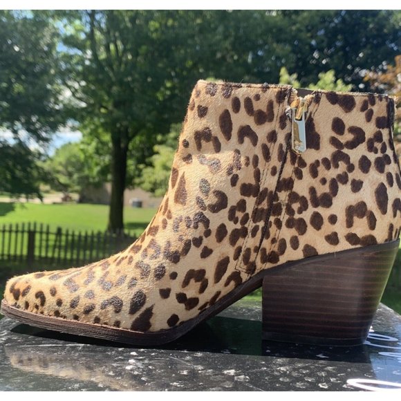 Sam Edelman Walden Ankle Boots Leopard Sand Side Zip Brahma Hair Block Heel - Picture 2 of 9
